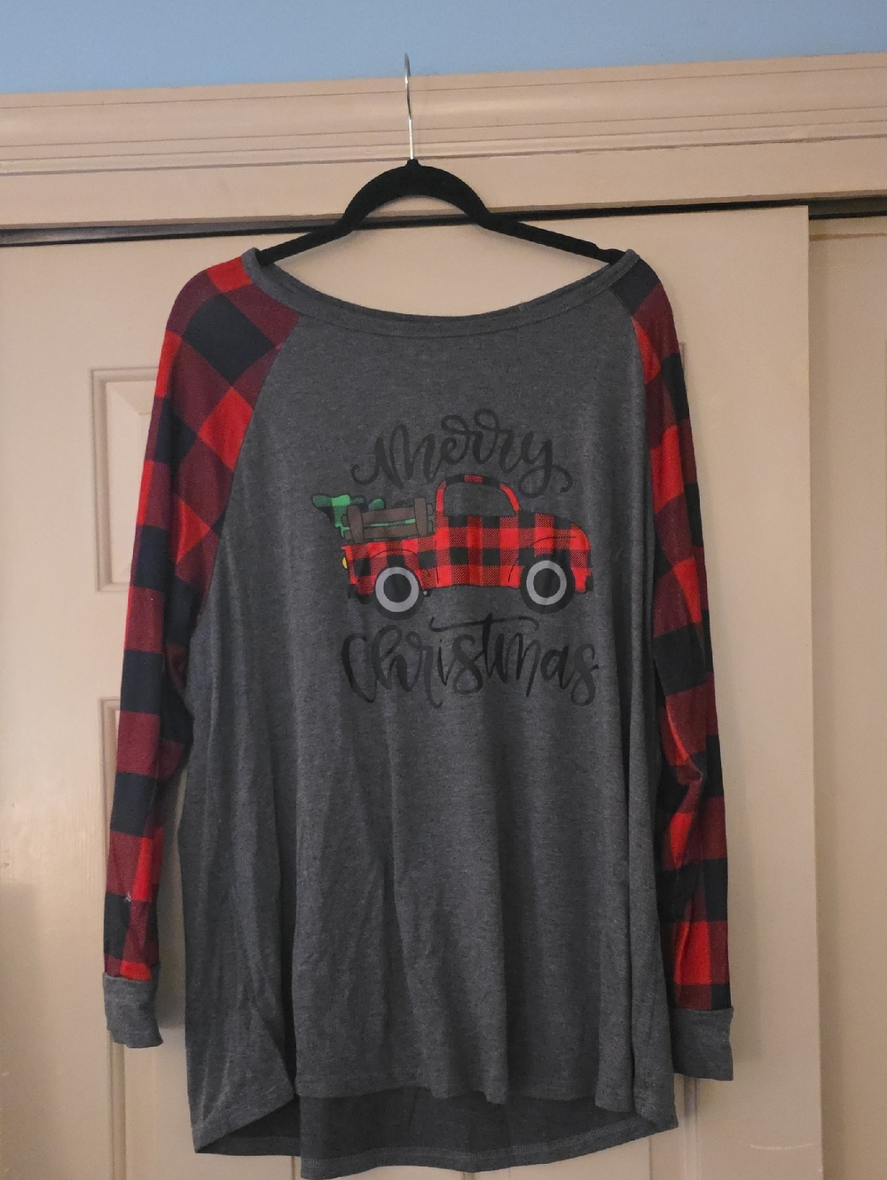 Gray Long Sleeve Christmas Plaid Truck Top